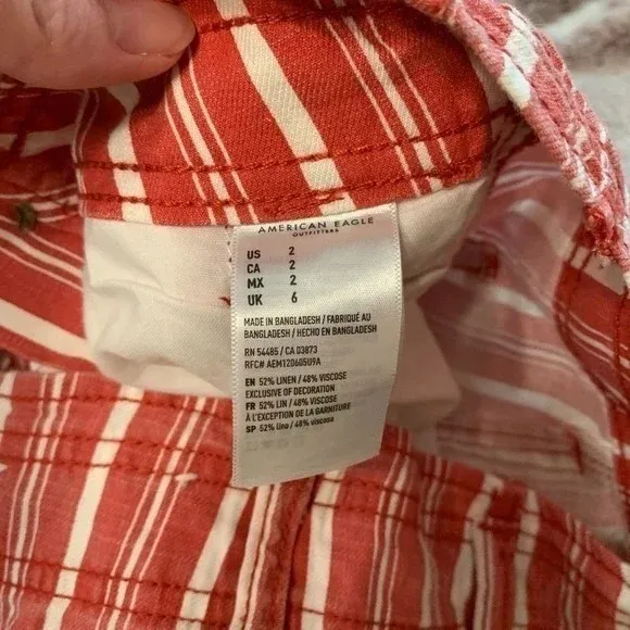 American Eagle Striped High Waisted Mom Shorts Casual Red White‎ Linen Size 2 - Image 4