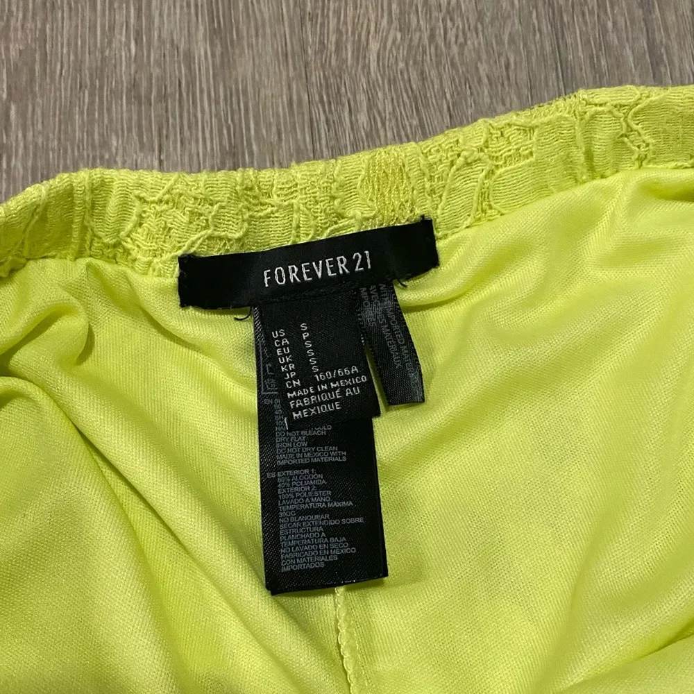 Forever 21 Neon Lace Knit Shorts - Image 4