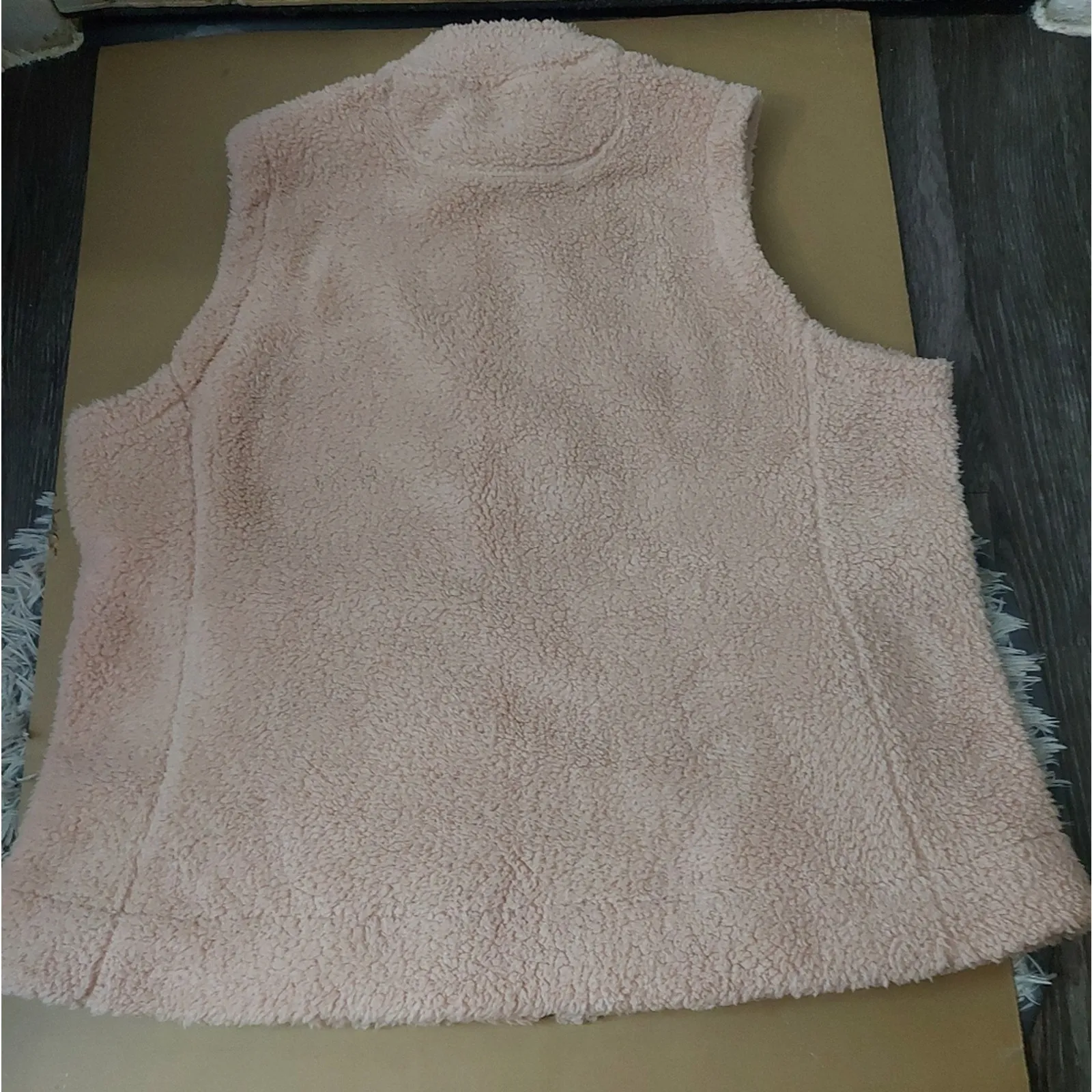 Calvin Klein Pink Faux Fur Zip Vest 1X Plus Size Angelcore Balletcore Mobwife - Image 4