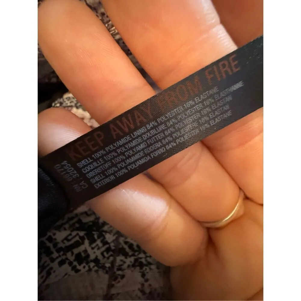 NEW Free People Movement The Way Home Shorts Sz L  in anaconda venom - Image 9