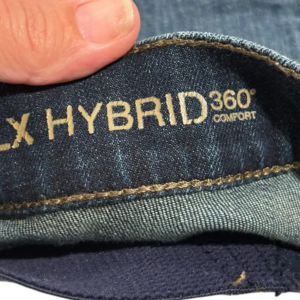 DL1961 maternity Karlie mid rise 360 boyfriend jean shorts Size 27 - Image 6