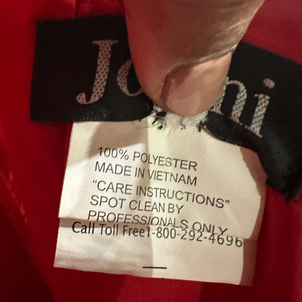 Jovani Strapless Red Ruffle Gown size 8 - Image 6