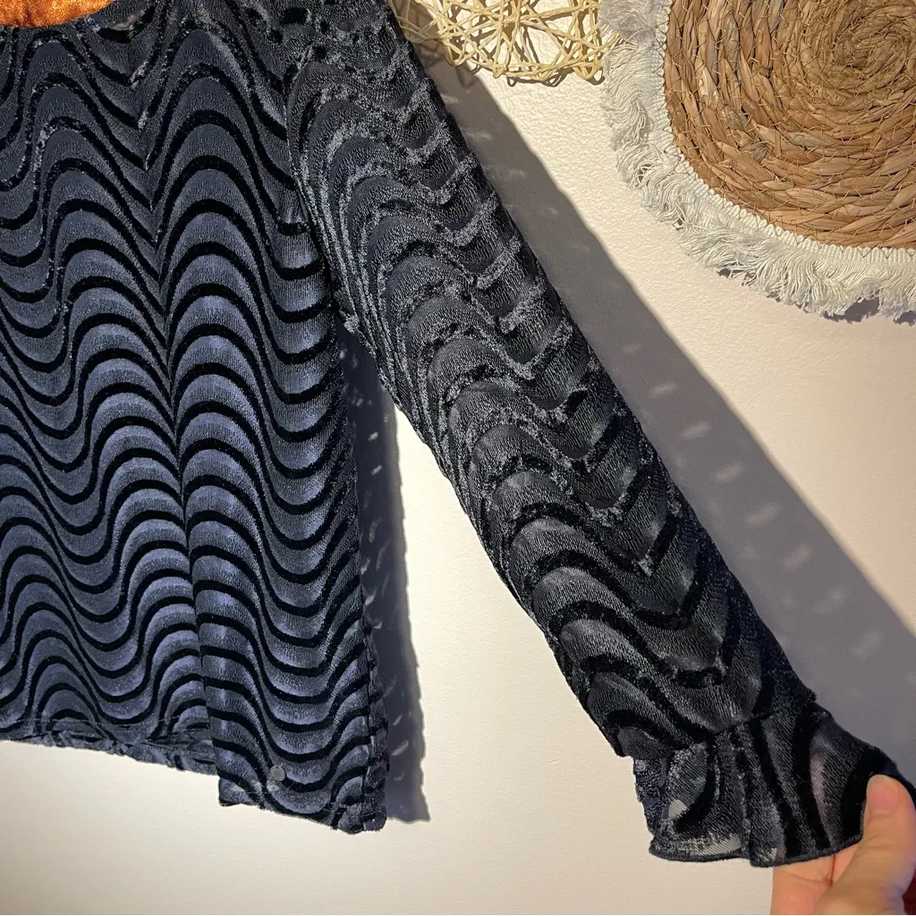 Nümph Velour Semi Sheer Wave Pattern Top (Blue) - Image 5