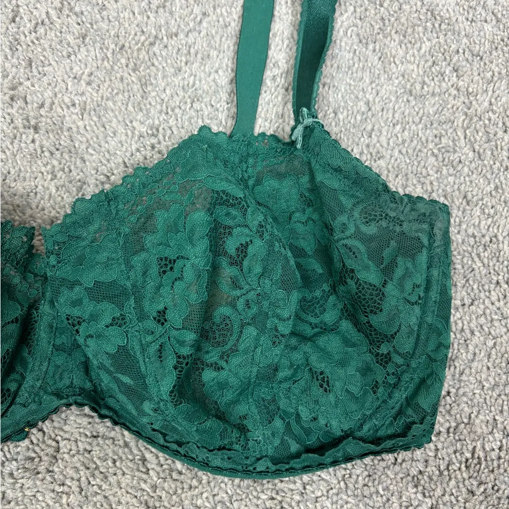 Green lacey bra 38h Size undefined - Image 2