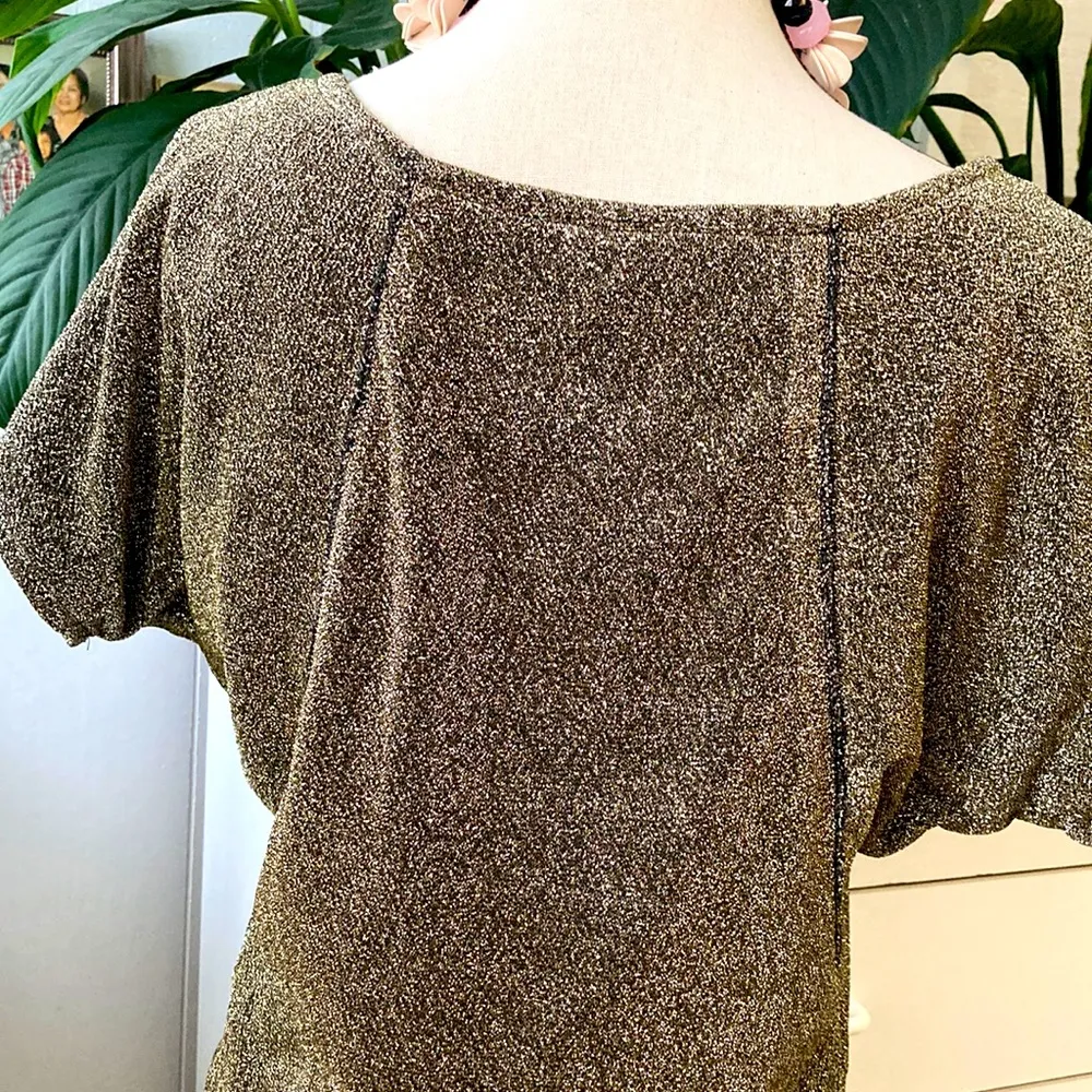 Black & gold shimmery top! Has some stretch. Size XS - Image 3