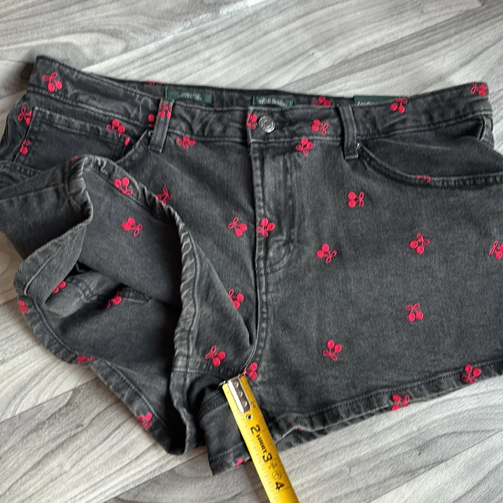 Wild Fable Black Jean Shorts with Red Embroidery - Image 8