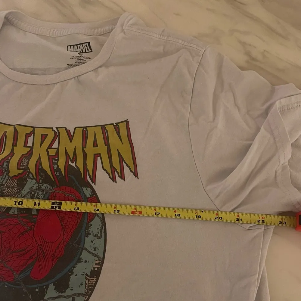 Marvel Spider-Man Women's Size XL White Spiderman T-Shirt - Image 4