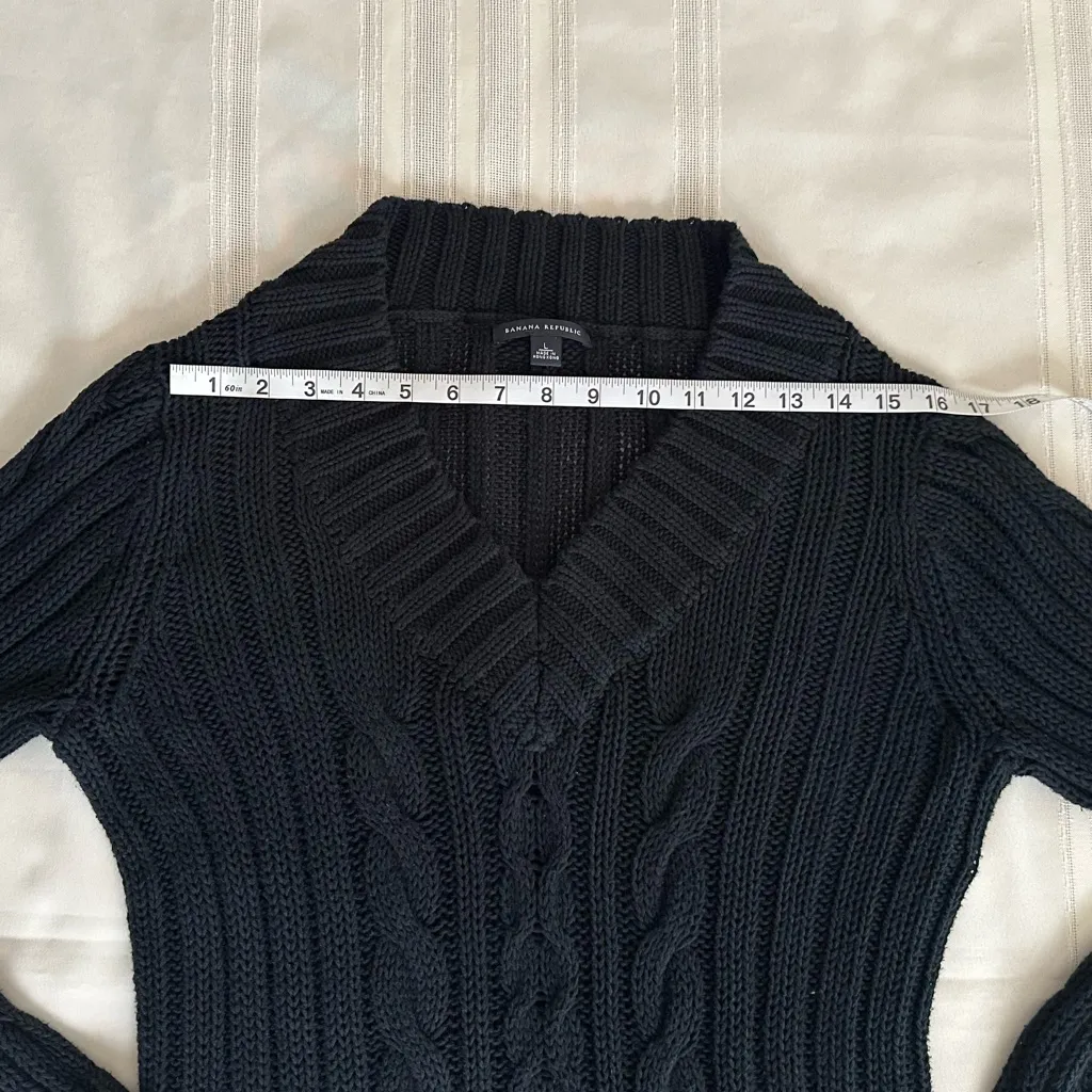 Banana Republic Deep Black Cable Knit V-Neck Sweater - Image 6