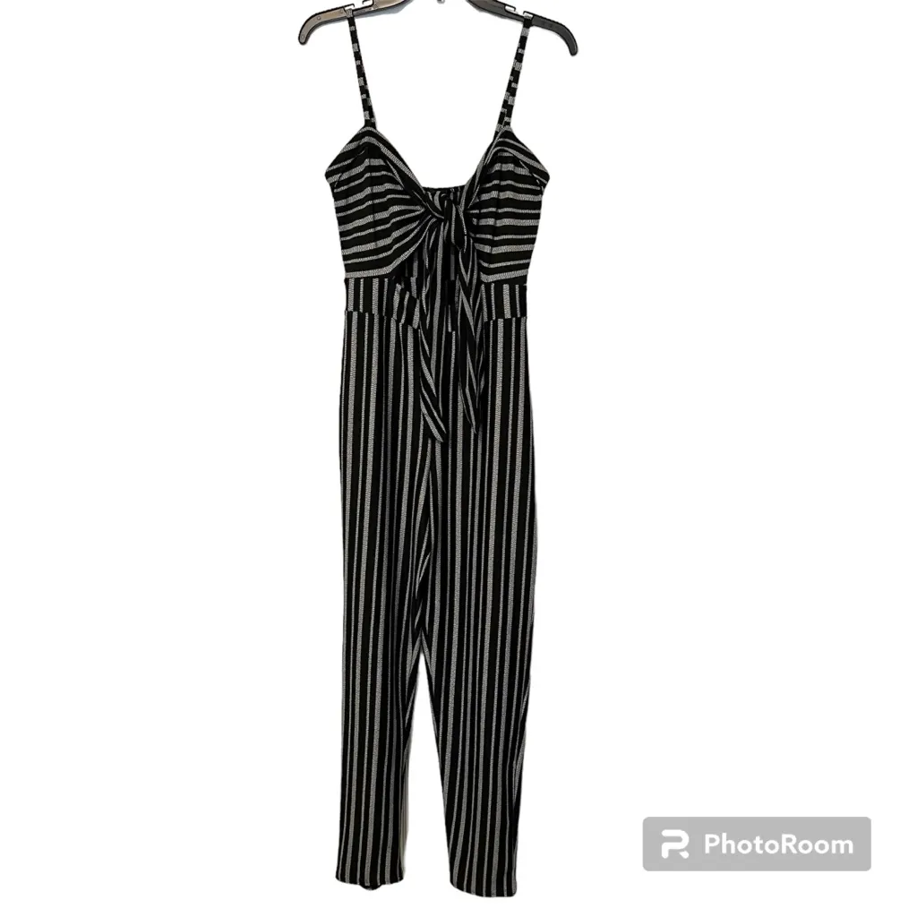 Boohoo jumpsuit cutouts black white stripe size 10 - Image 7