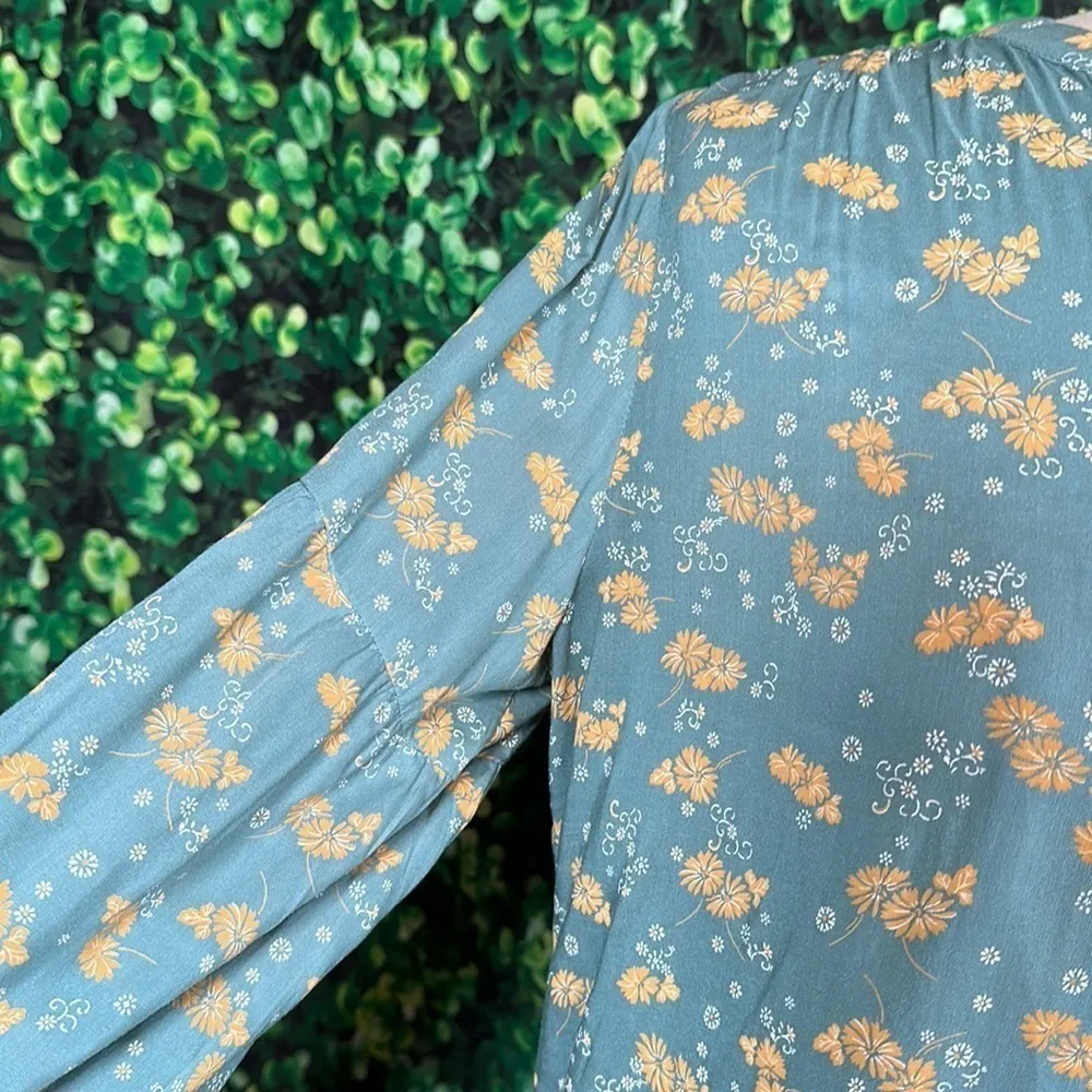 Caslon Split Neck Top in Green Yellow Mia Floral size small 100% Modal - Image 13