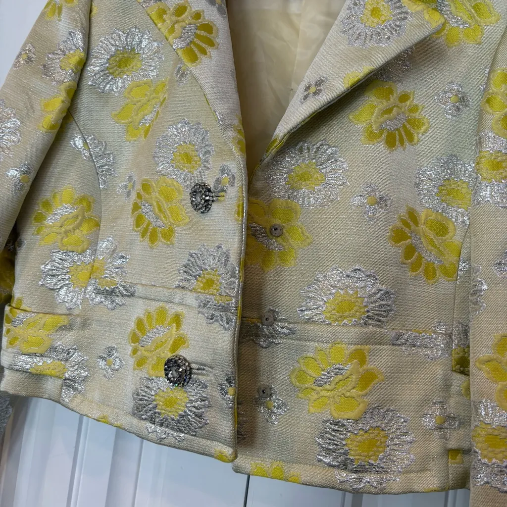 Yellow‎ And Silver Floral Jacket Yellow Size undefined - Image 4