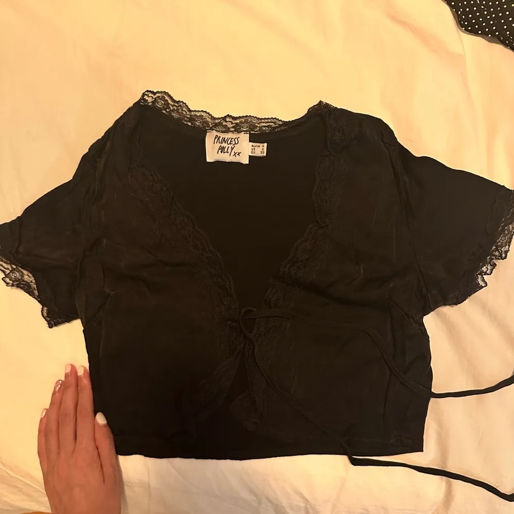 Vintage Tie Up Top Black - Image 5