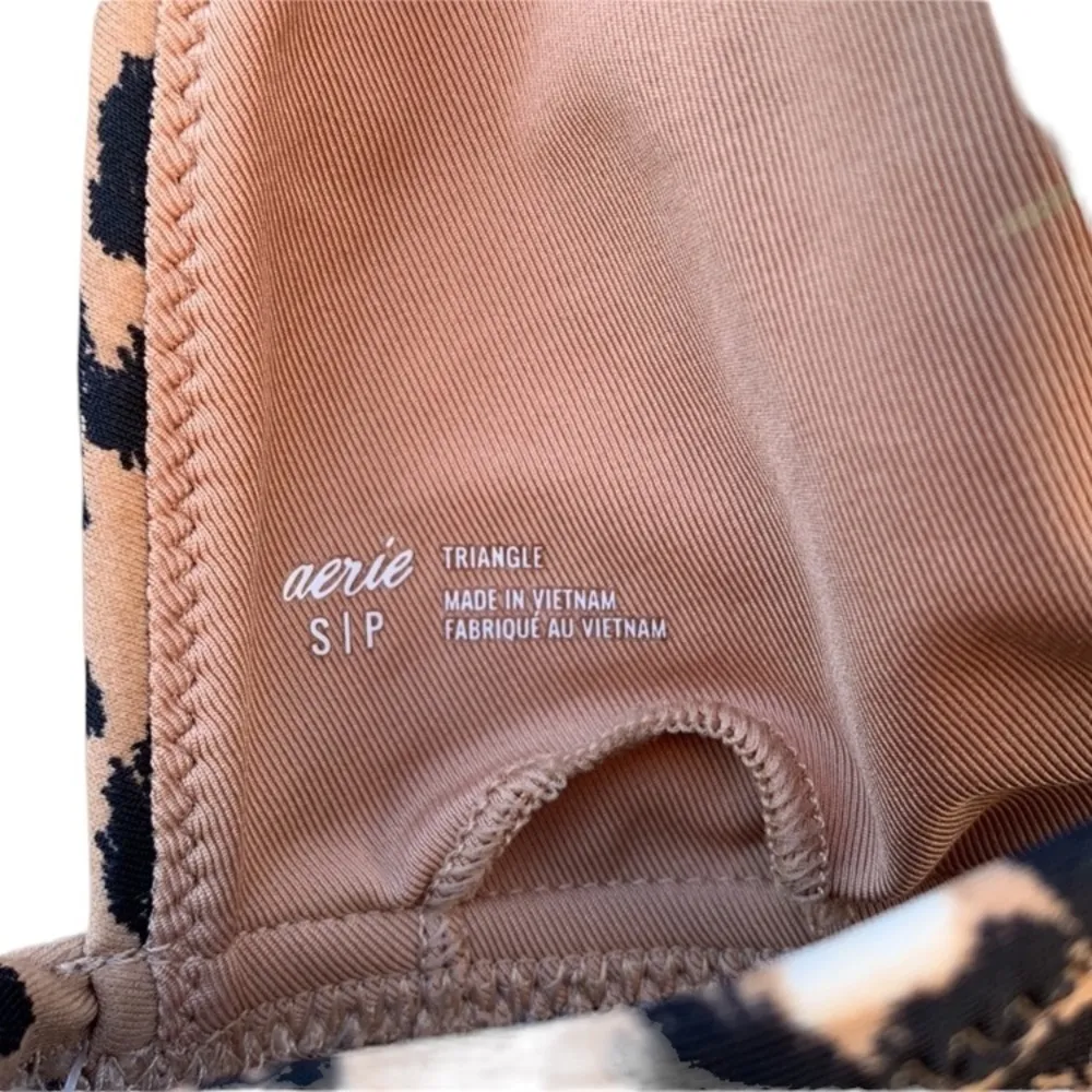 Aerie size small leopard bikini top - Image 3