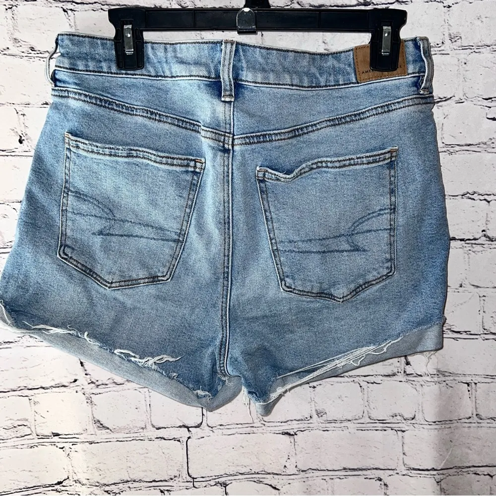 American Eagle Strigid Mom Short Distressed Women's Shorts Size 10 - Image 2