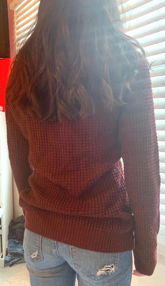 Boutique Maroon Sweater - Image 2