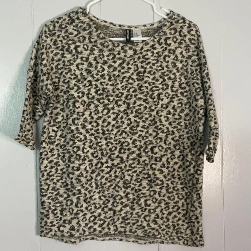 DIVIDED top - Image 2