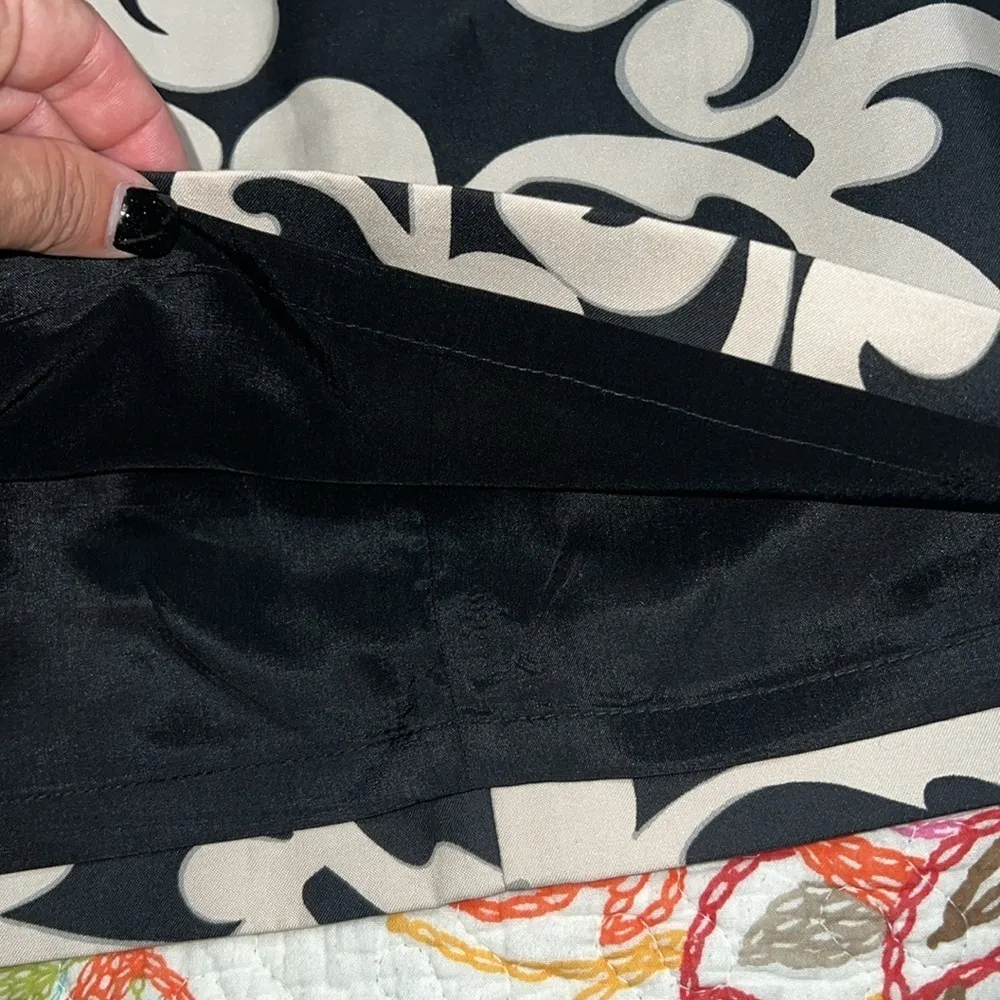 ANN TAYLOR LOFT size 2 womens silk mono skirt off white black lined zips up back - Image 5