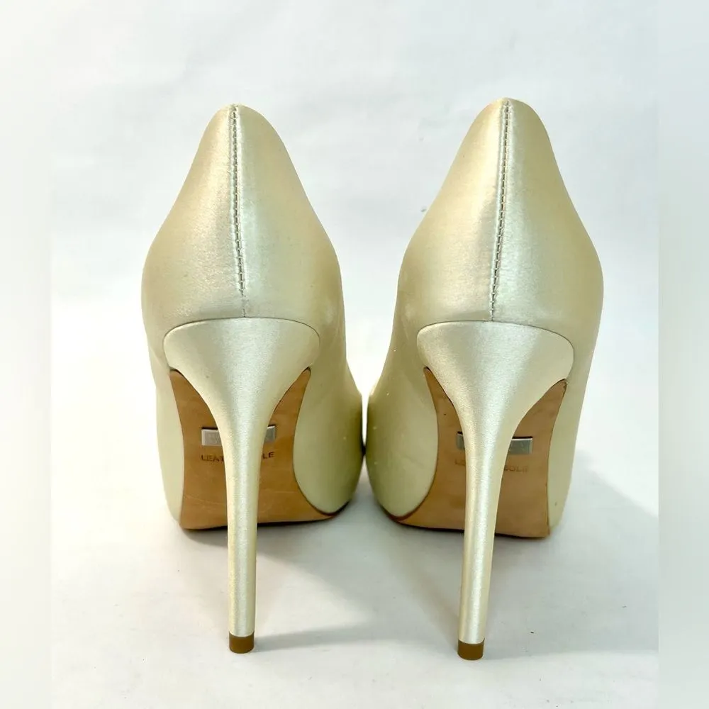 Badgley Mischka 'Jeannie' Crystal Trim Open Toe Ivory Satin Pump size 6 - Image 4