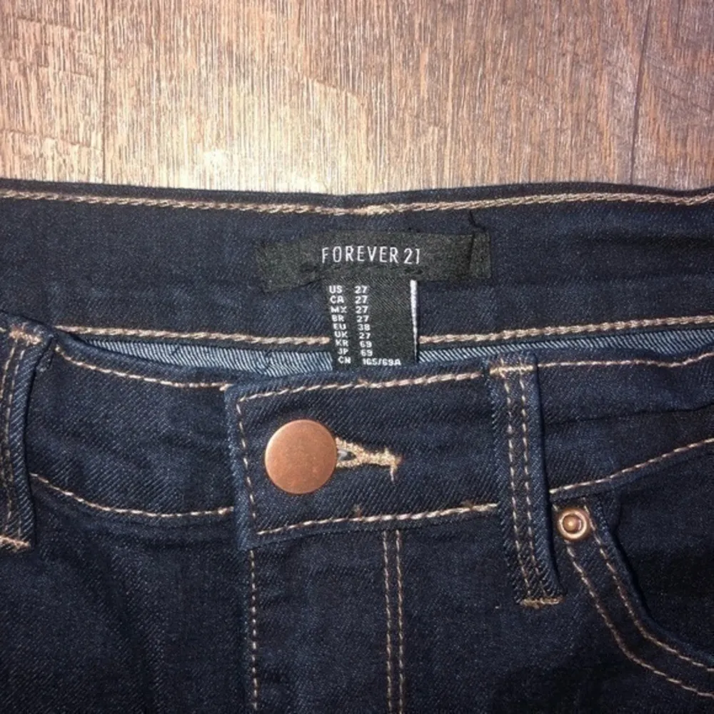 Forever 21 Skinny Blue Denim Jeans Women’s Size 27 Mid Rise Stretch Classic Fit - Image 4