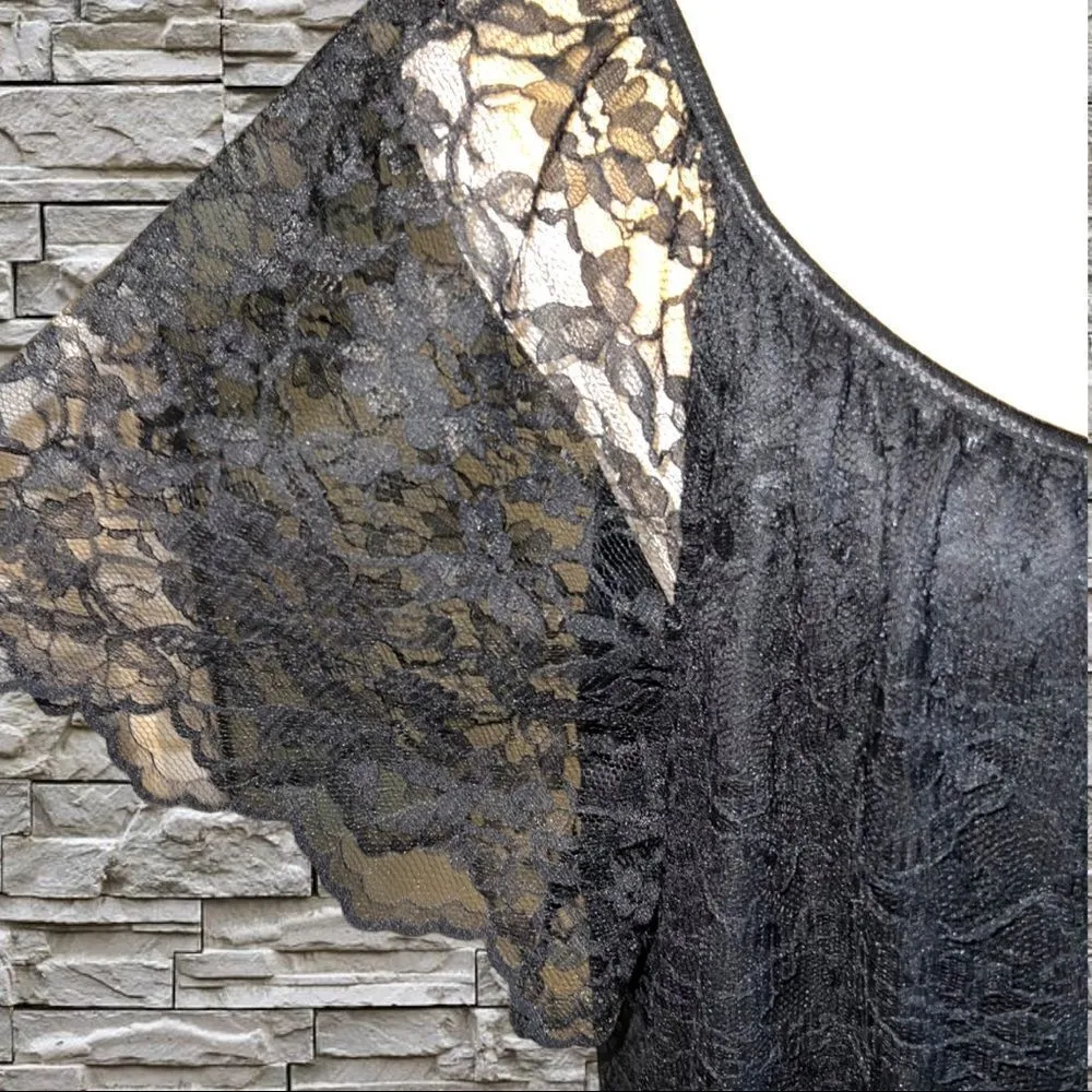 Fredericks of Hollywood beautiful black lace scoop neck top! - Image 3