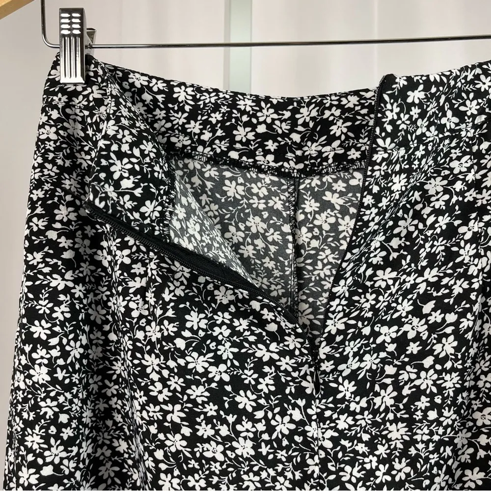 Boho Small Ditsy Floral Daisy Wide Leg 60's Flare Pants Hippie Retro Black - Image 4