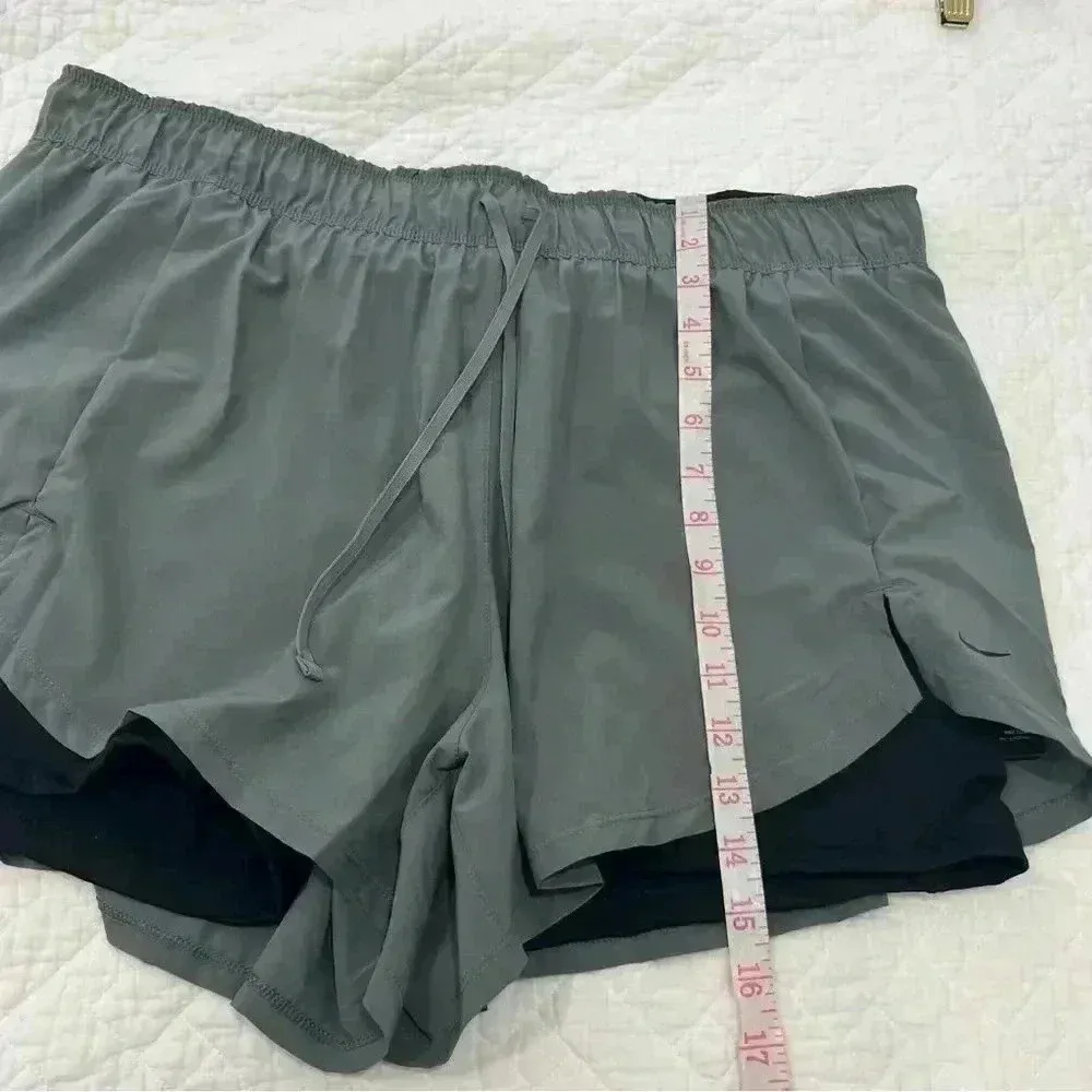 Nike  Women's Flex Essential 2-in-1 Shorts size XXL - Image 8