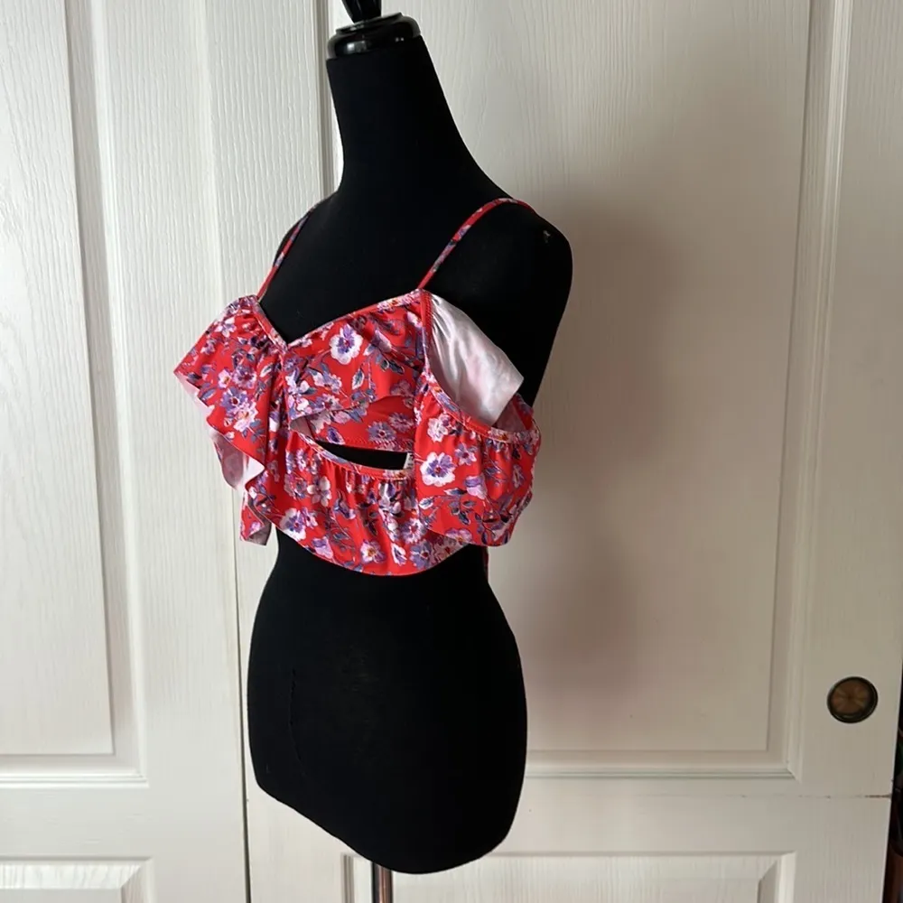 H&M FLORAL CUT OUT OFF THE SHOULDER RUFFLE BIKINI TOP - Image 2