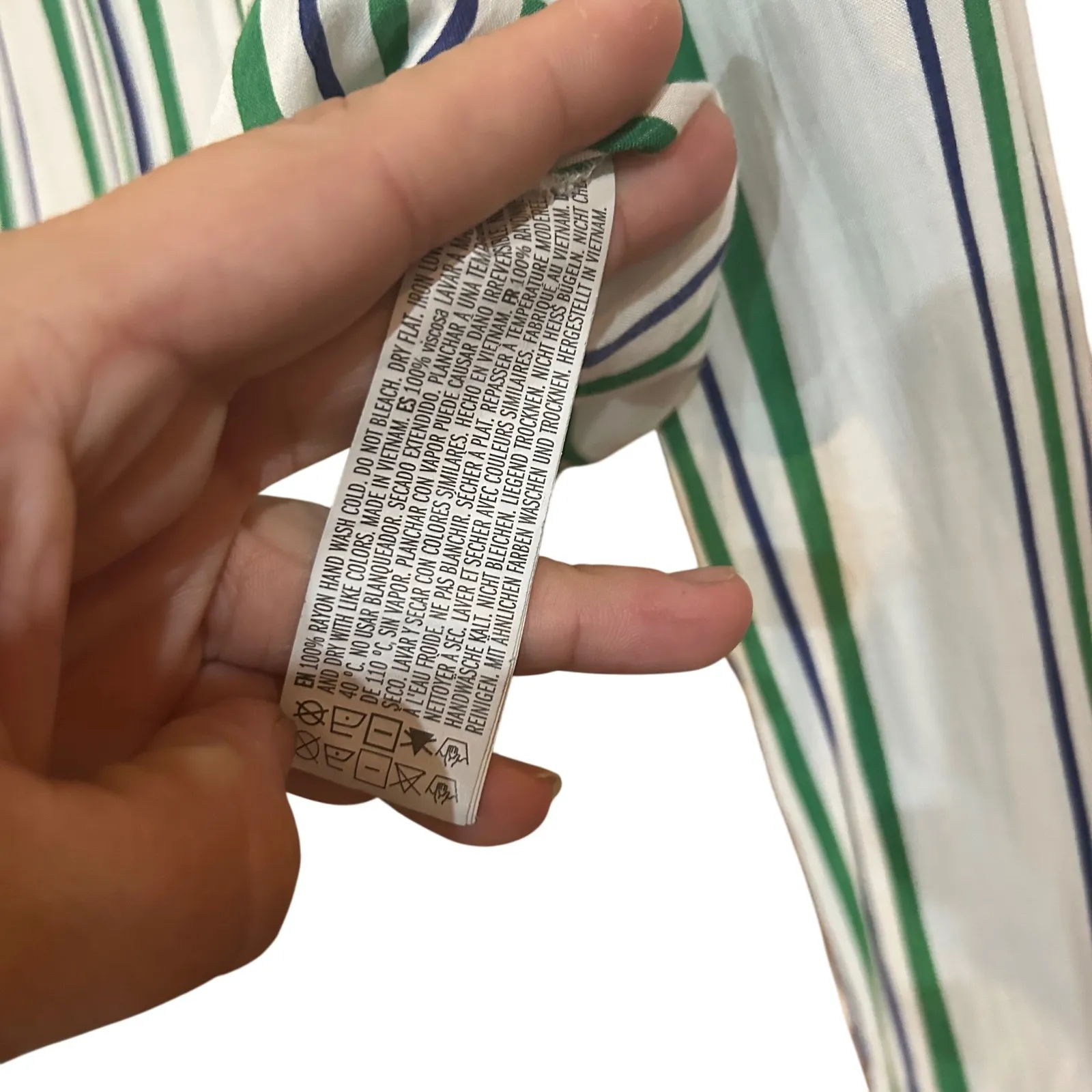 Forever 21 Striped Tie-Front Top Long Sleeve Button Down Shirt Medium 100% Rayon - Image 6