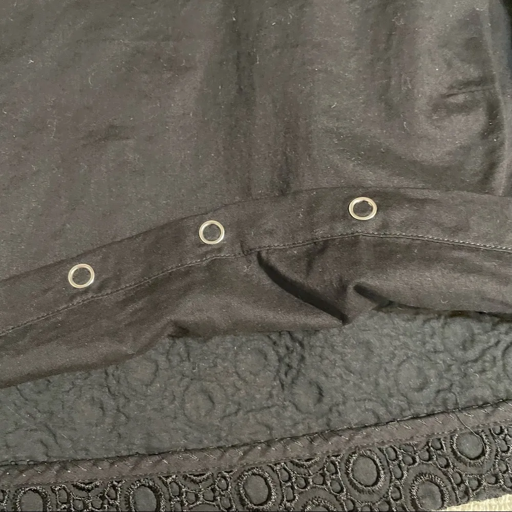 Theory  Women’s Cropped Black Sleeveless Top With Zippered Back - Image 13