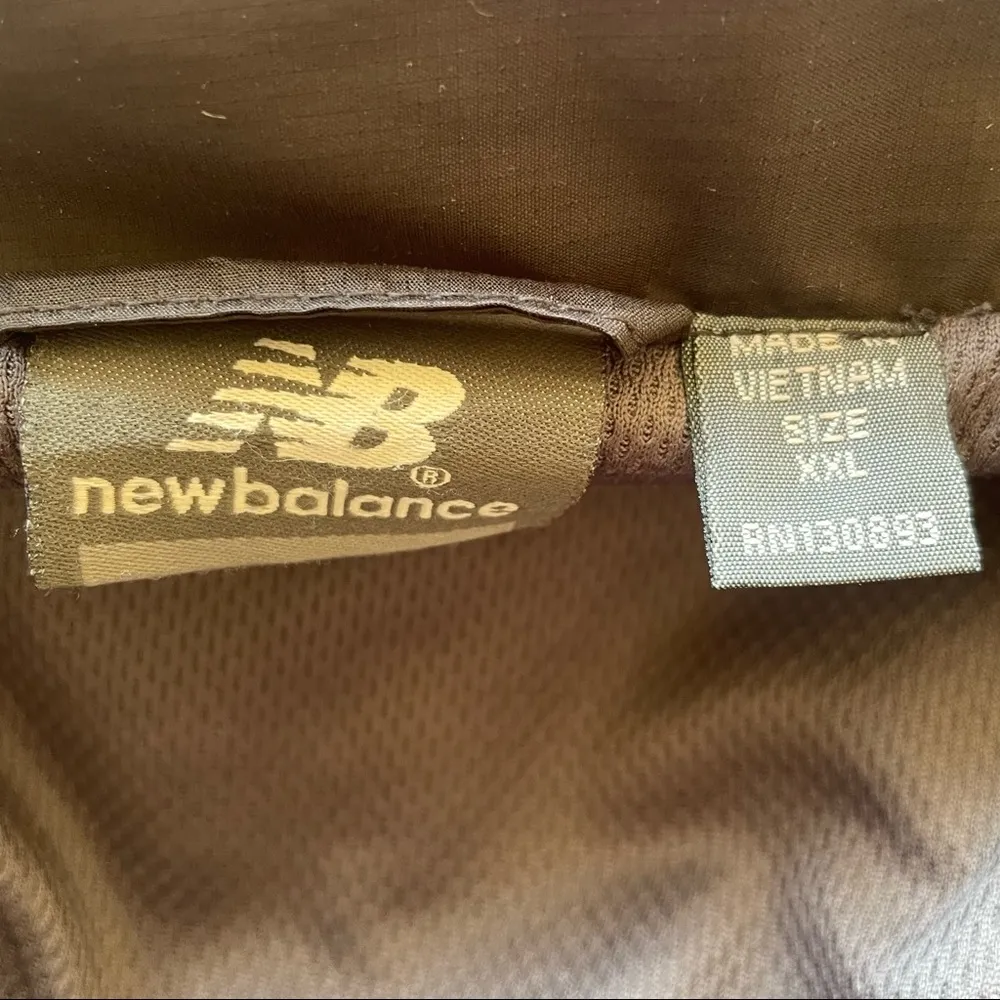 New Balance  packable windbreaker - Image 3