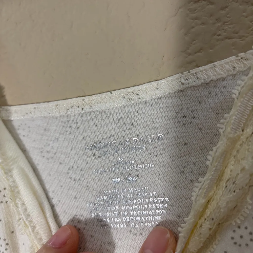 American Eagle Babydoll Flowy Tank Top M Cream Lace Trim Y2K Preppy Cottagecore - Image 6