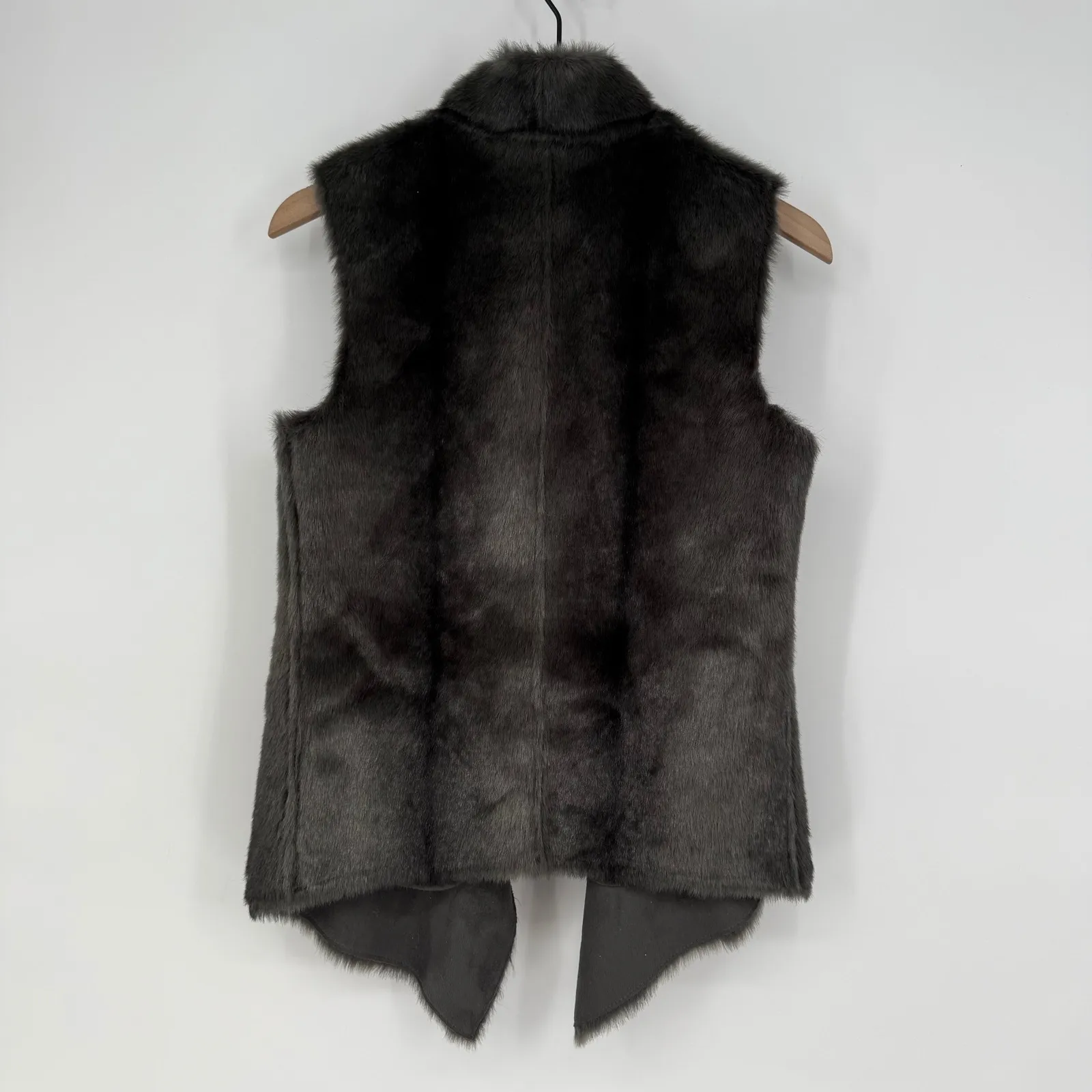 Kenneth Cole The Remy Vest Faux Fur Suede Drape Front Zip Pockets Grey XS - Image 8