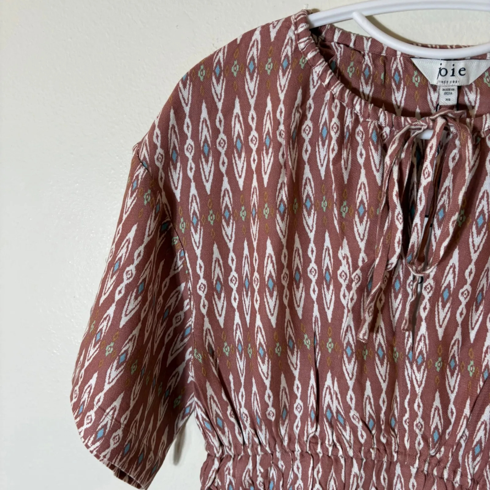 Joie Renae Canyon Rose Multi Ikat Print Tie Neck Smocked Waist Top XS - Image 3