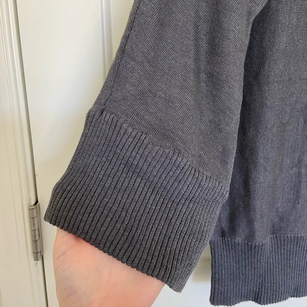 EUC | Spring & Mercer women’s cowl neck cropped sleeve soft knit sweater — large Gray - Image 2