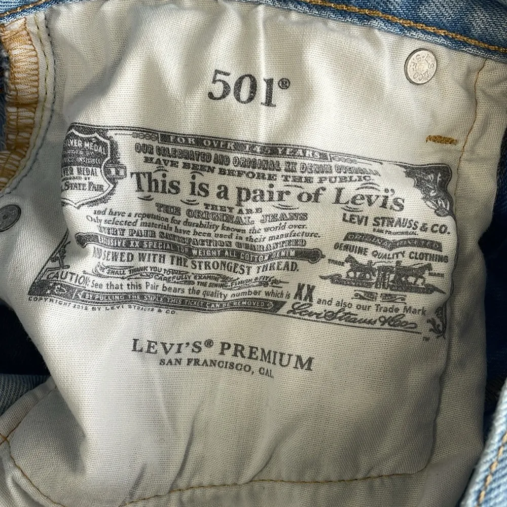 Levi’s 501 Premium Denim High Waisted Straight Crop Jeans - Image 6