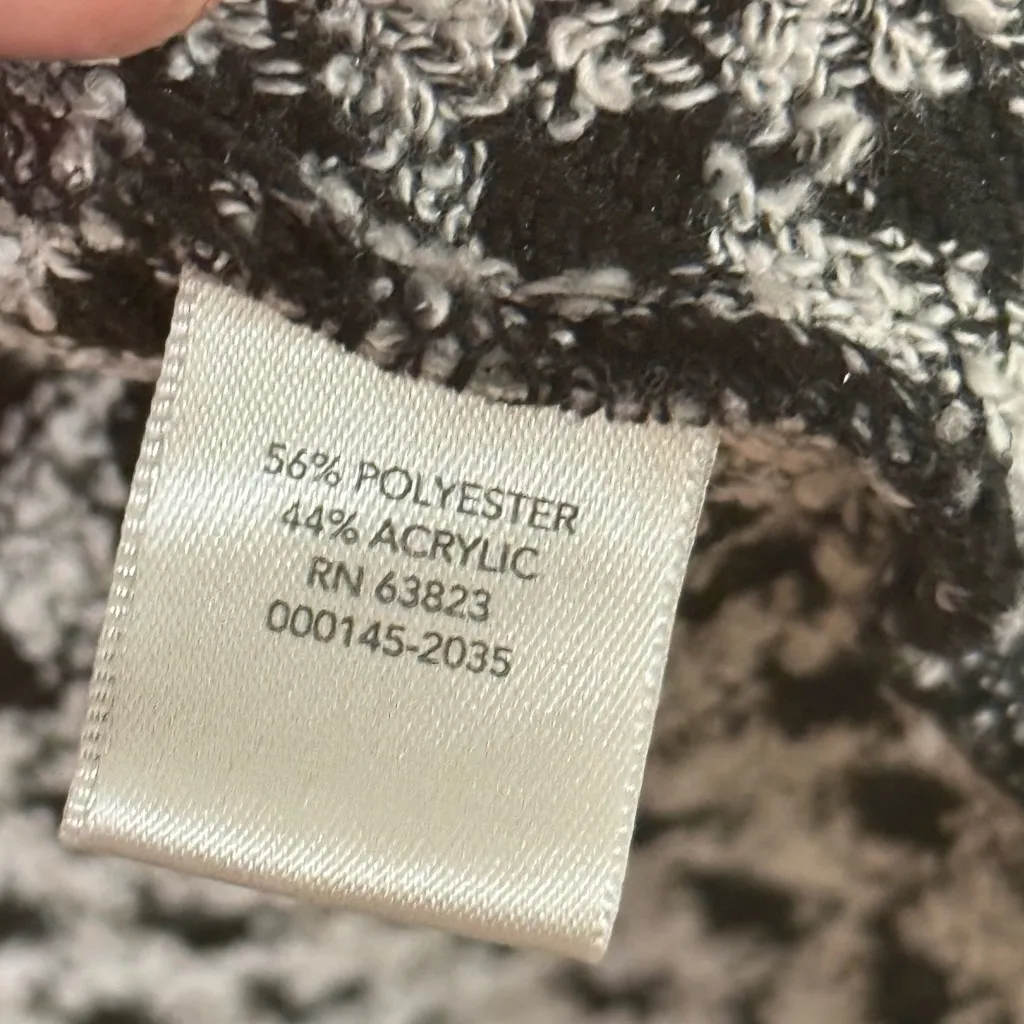 Christopher & Banks Black & Gray Houndstooth Vest jacket w/belt woman size small - Image 8