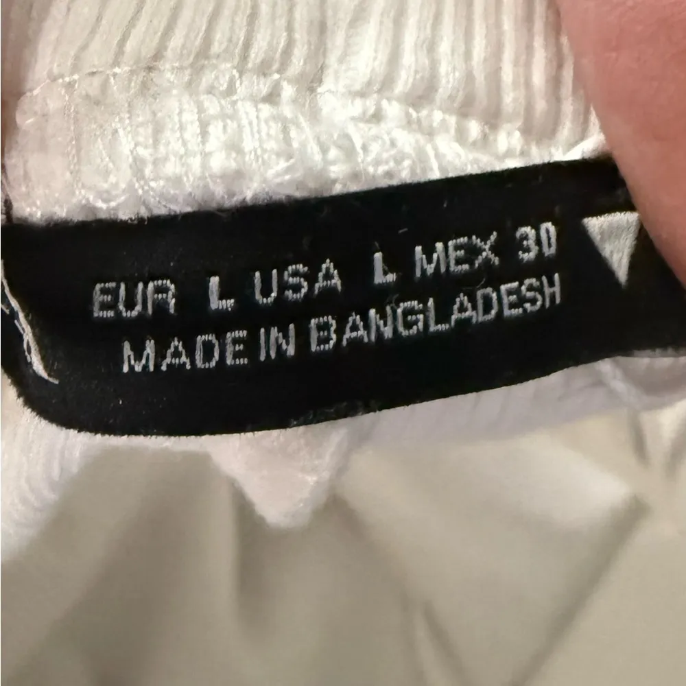 Zara ruffle shorts! - Image 3