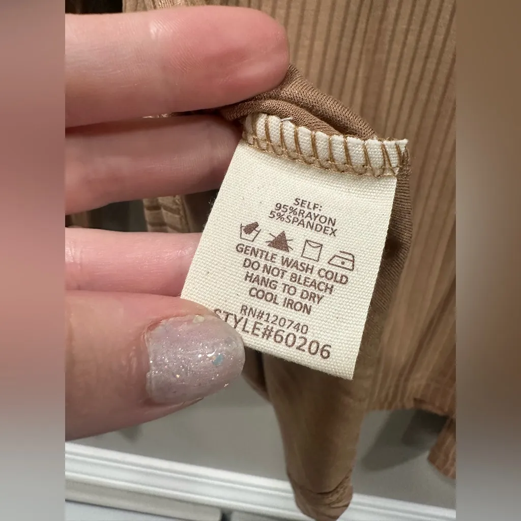 NWT Mystree Long Sleeve Top - Image 6