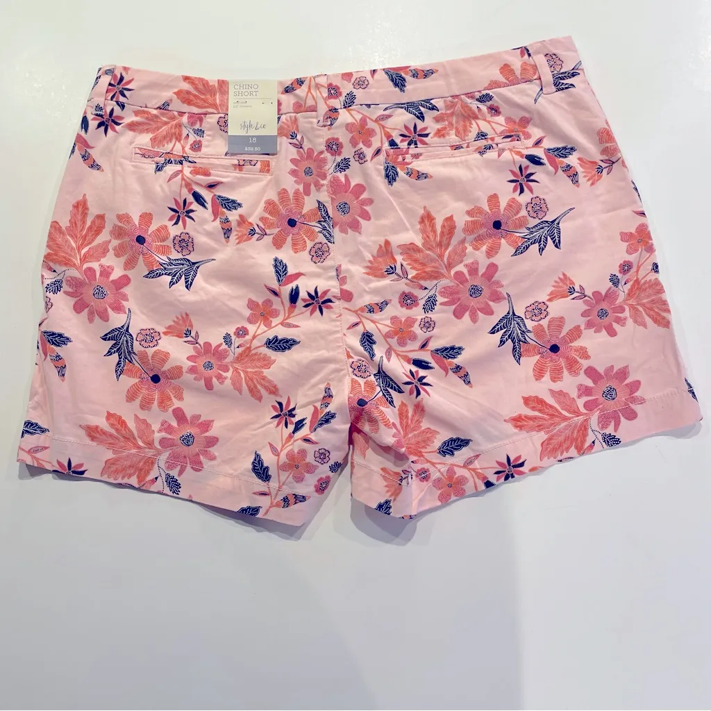 Style &Co chino mid rise short batik print pink size 18 5.5” inseam - Image 2