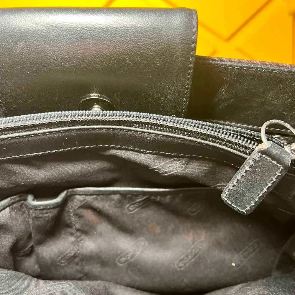 Women's Coach Leather & Fabric Shoulder Purse - Image 6