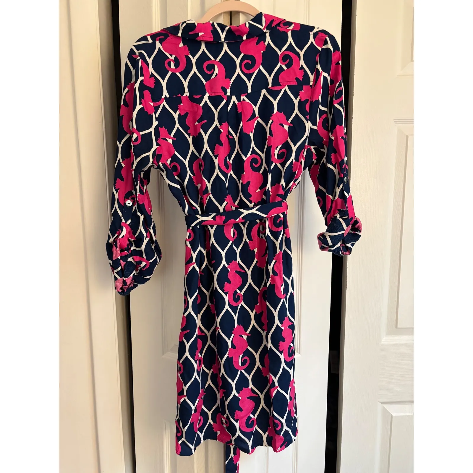 Escapada Beach Tunic Shirt Dress – Size Large – Seahorse Print – Navy & Pink - Image 8