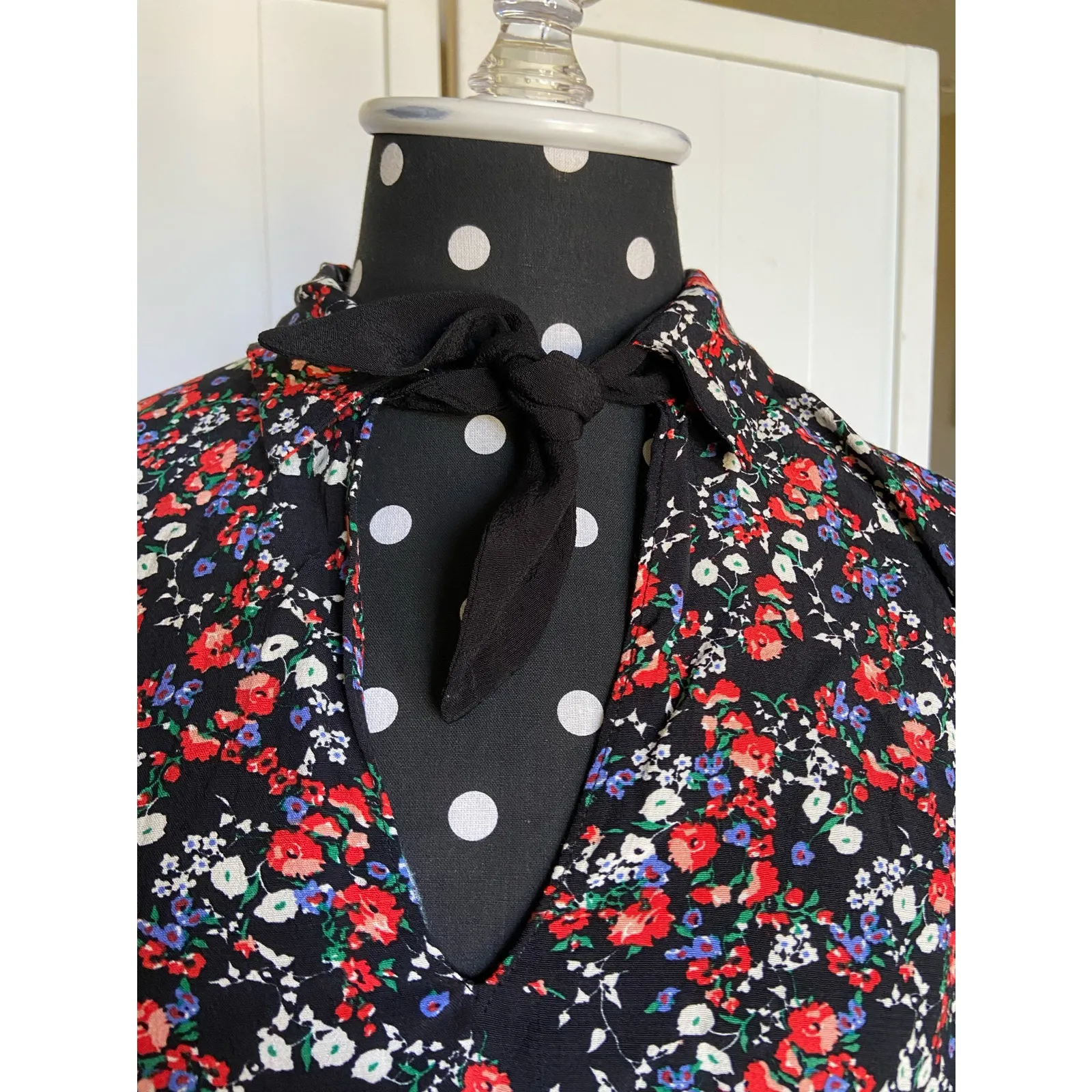 ZARA Womens Blouse Size Small Floral Black Blue Red White‎ NEW - Image 4