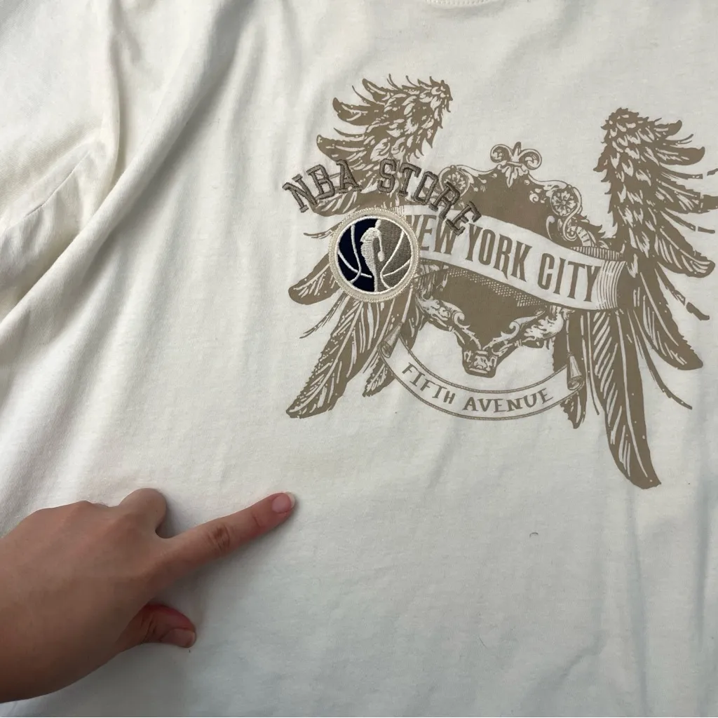NBA Store Tshirt vintage y2k short sleeve mens Cream (medium) casual streetwear Tan - Image 5