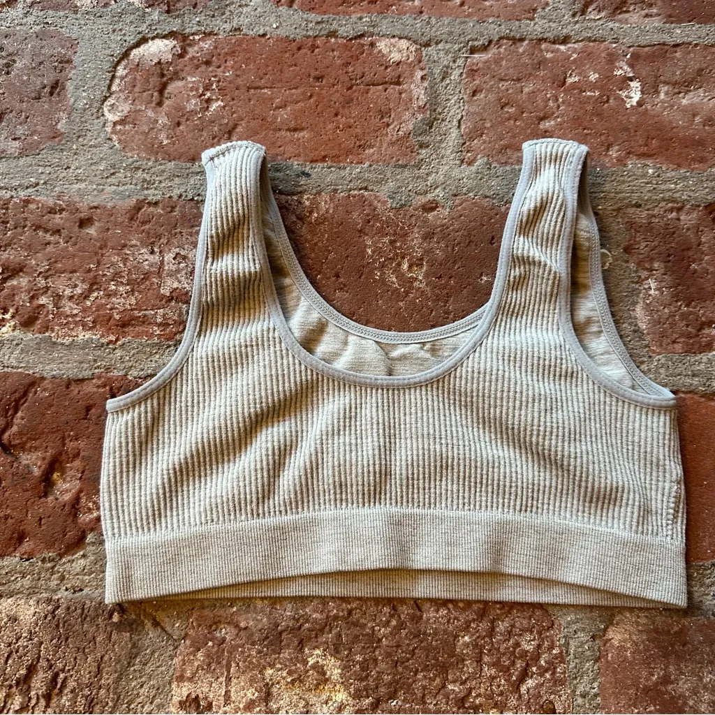 Lucky Brand Womens Seamless Comfort Crop Cami Lounge Bralette size medium Gray - Image 10