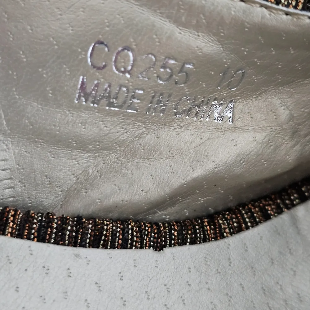 John Fashion Brown Textured Beaded Bow Detail Slingback Heels Size 10 - Image 11