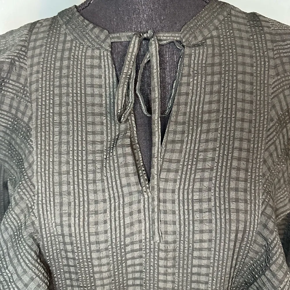 LOFT Green Textured Long Sleeve Ruffle Keyhole Neckline Dress - Image 4