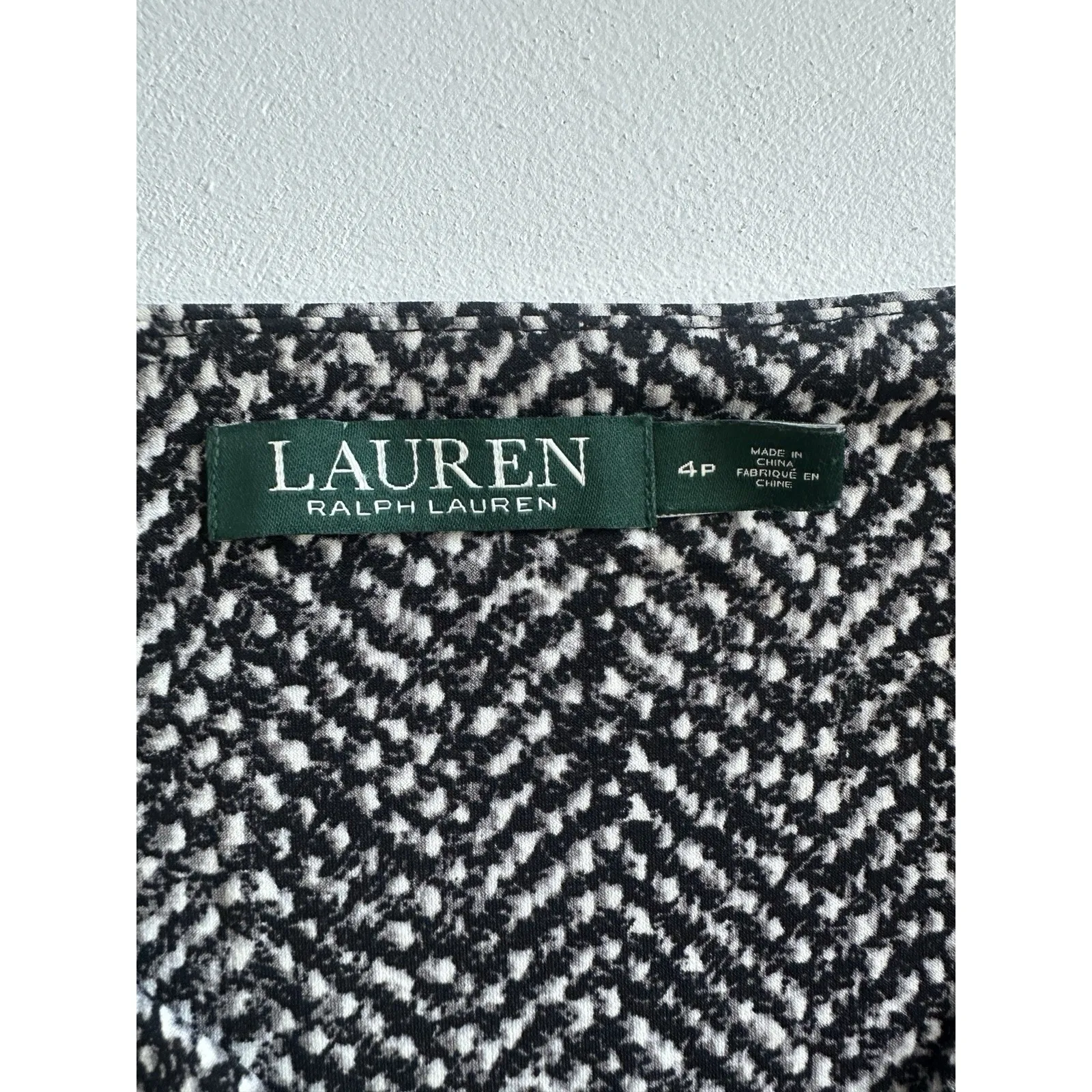 Lauren Ralph Lauren Sz: 4P Black Ivory Snake Skin Ruched Stretch Dress  (b26) - Image 5