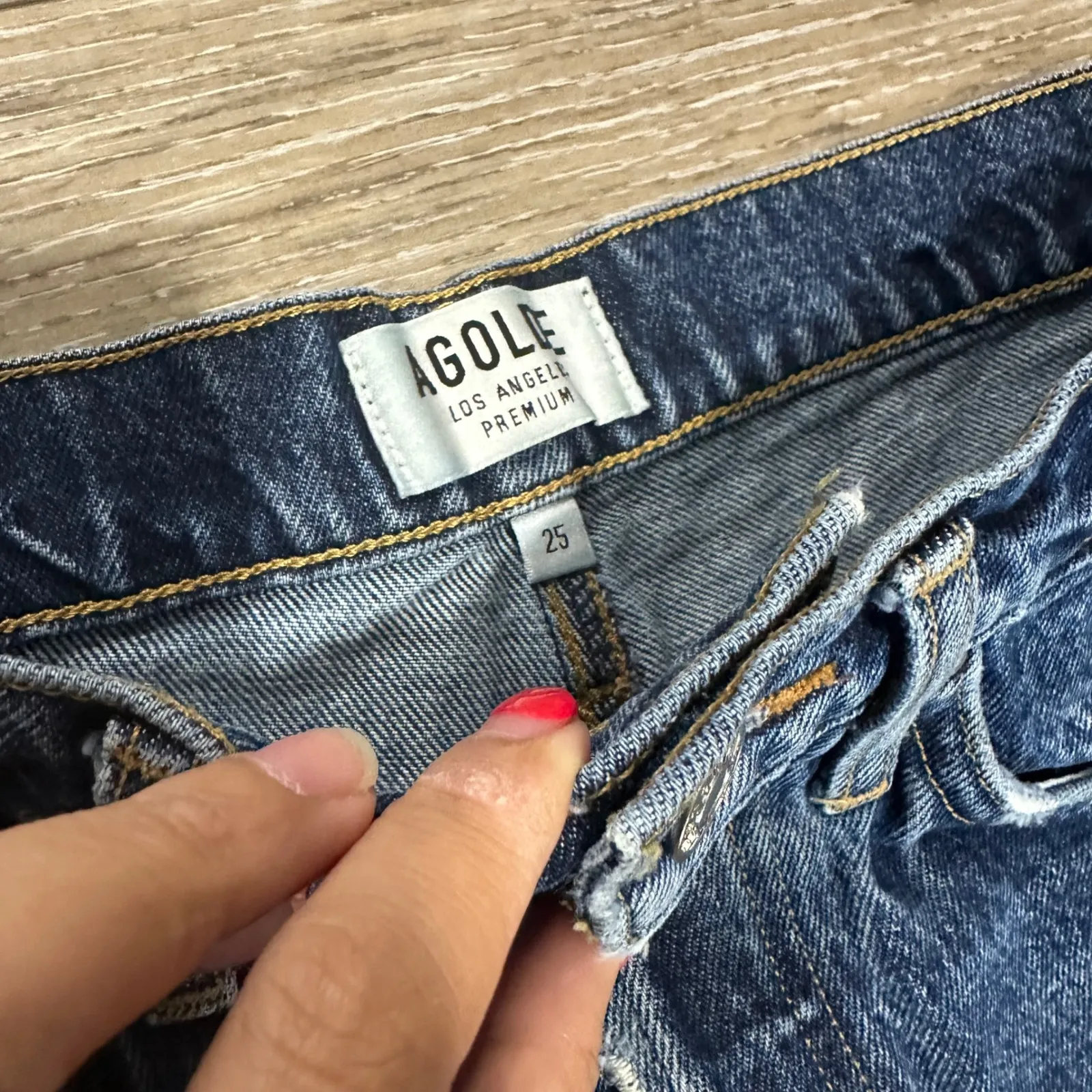 Agolde Parker Vintage cut off shorts distressed dark wash denim size 25 festival - Image 2