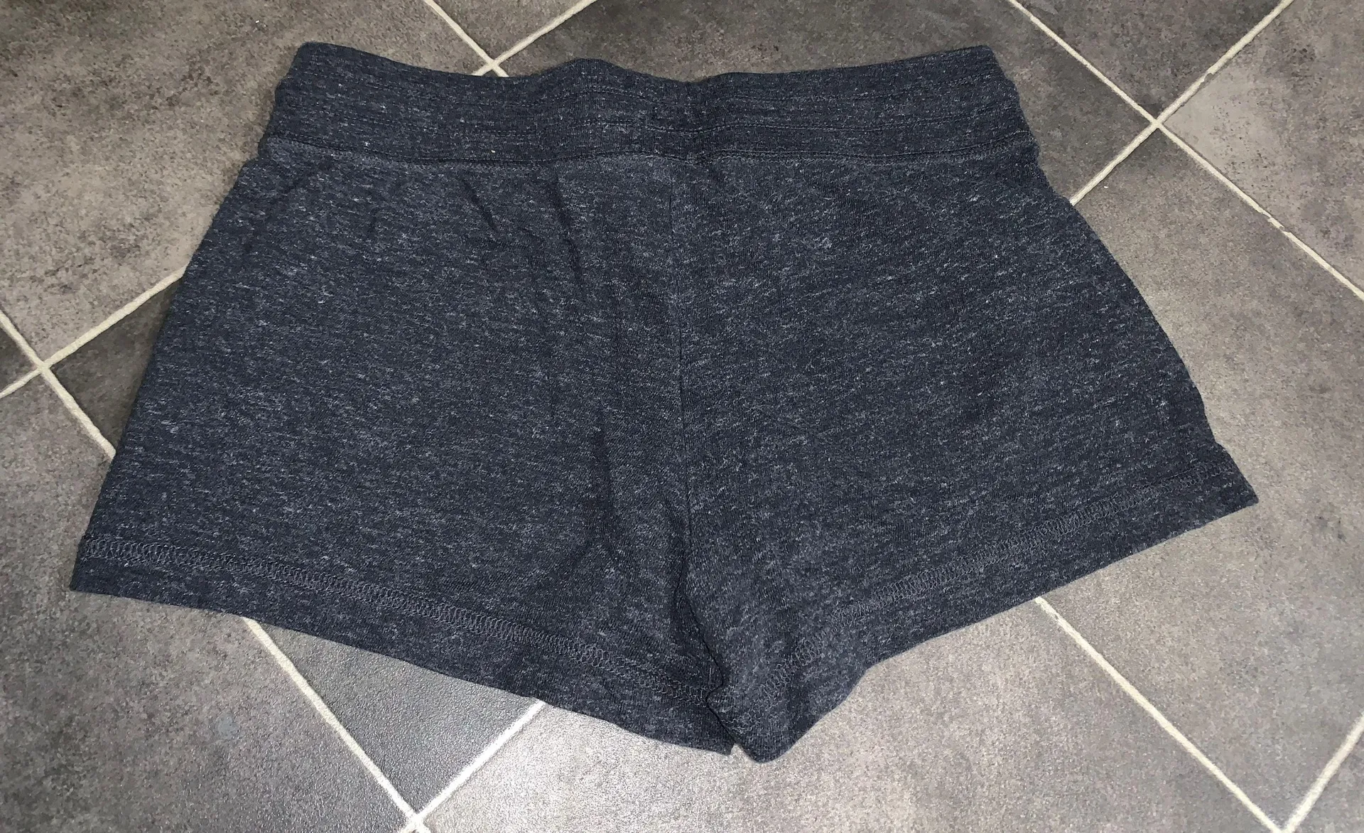 Nike Lounge Shorts - Image 3