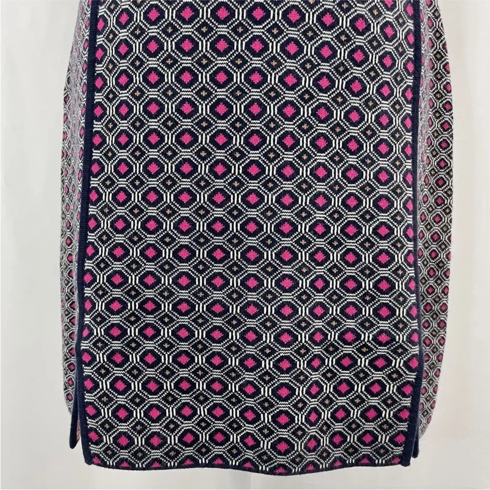 Geo Knit Dress Front Slits Short Sleeve Mini Navy Pink Size XS - Image 4